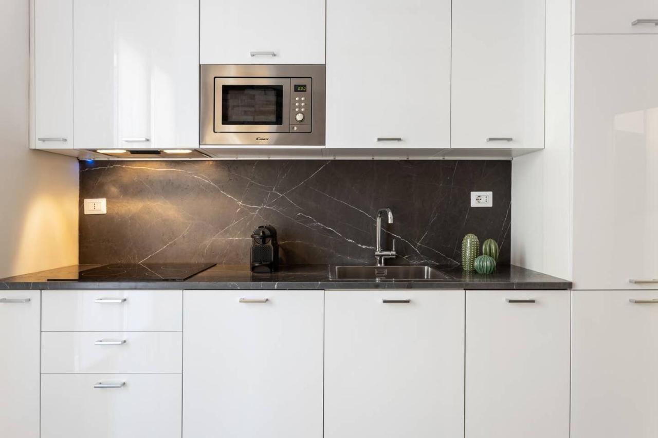 Apartament Modern And New Flat In Duomo Area Mediolan Zewnętrze zdjęcie